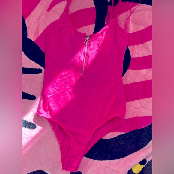 Pink bodysuit💕💖 - Picture 1 of 3